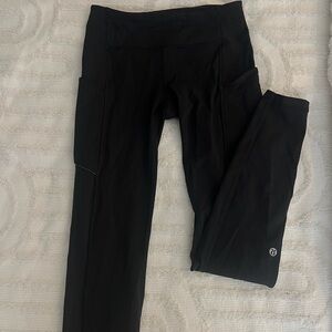 Black Lululemon leggings